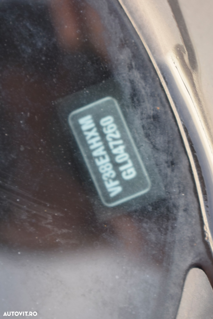 Peugeot 508 SW 2.0 BlueHDI FAP Active - 26