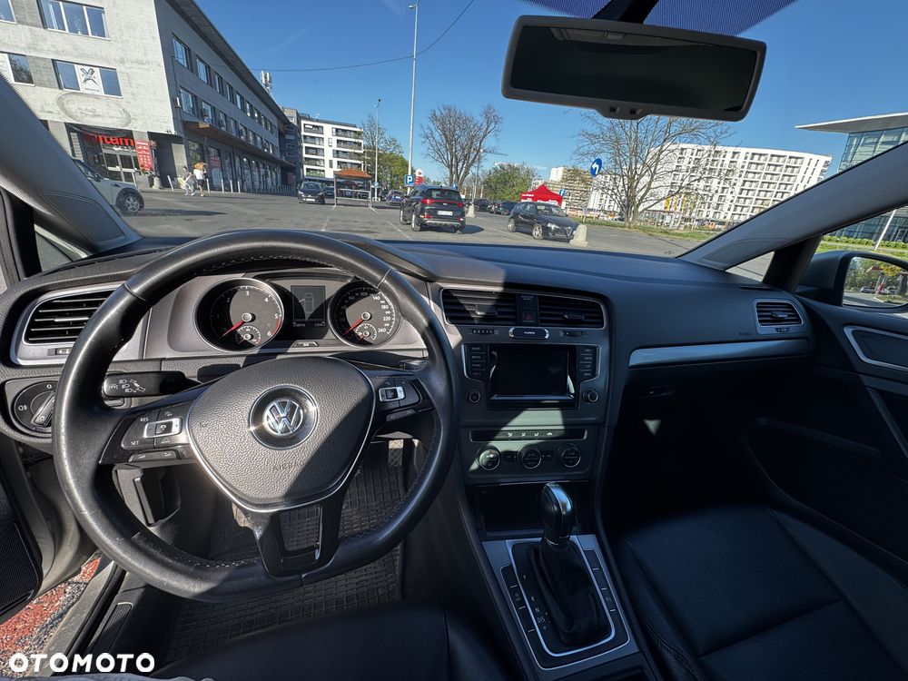 Volkswagen Golf 1.6 TDI Comfortline DSG - 6