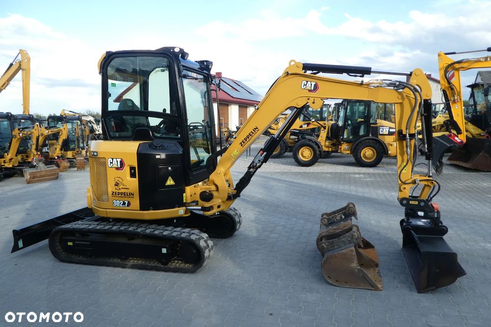 Caterpillar 302.7 PAWERTILT TRZY ŁYŻKI - 27