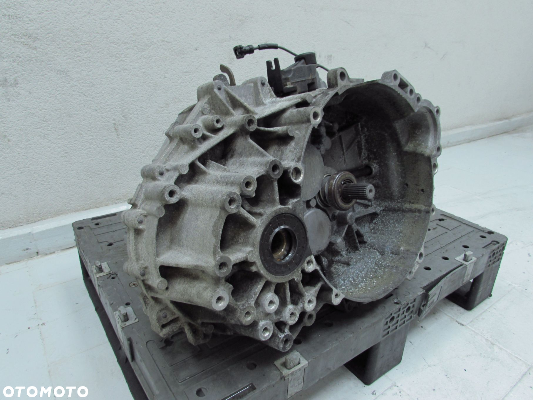 VOLVO XC60 2.0 D3/D4 08-17 SKRZYNIA BIEGOW MANUALNA BG9R-7002-PA - 3