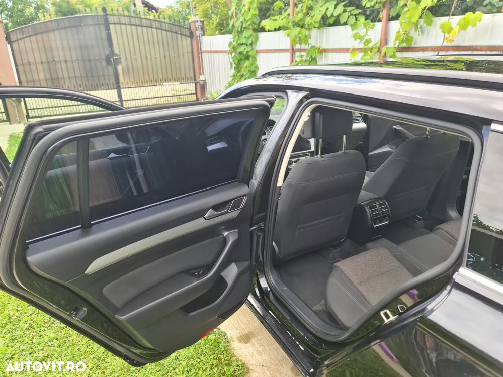 Volkswagen Passat 2.0 TDI DSG Comfortline - 10