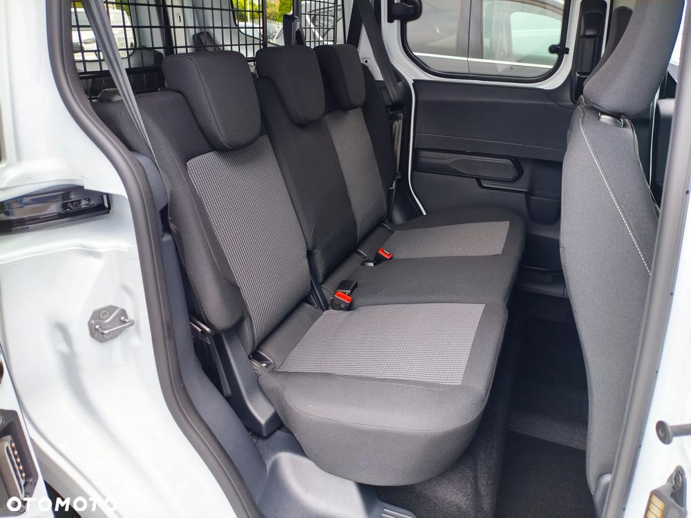 Ford Transit Courier Trend - 26