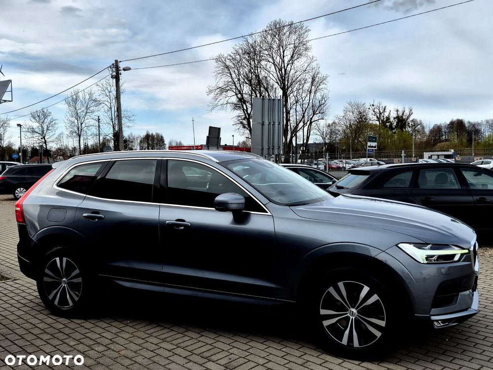 Volvo XC 60 B4 D AWD Geartronic Momentum Pro - 10