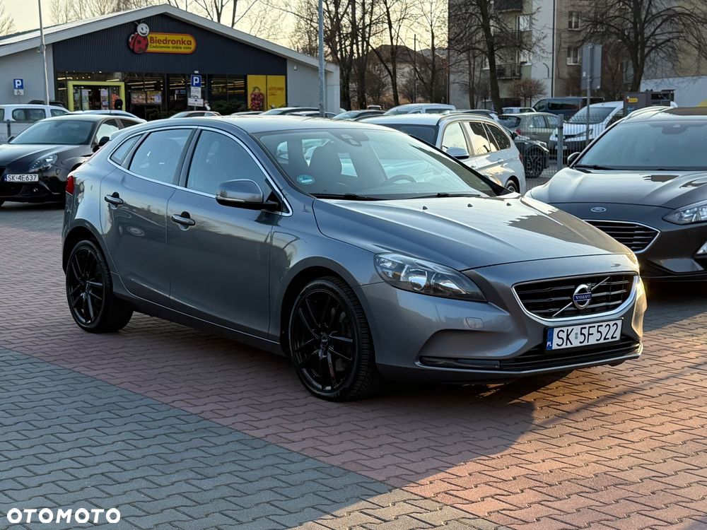 Volvo V40 D4 Drive-E Momentum - 13