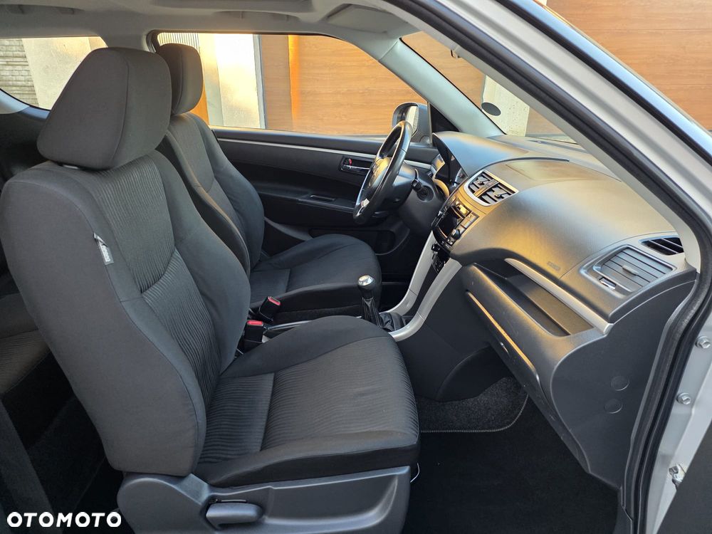 Suzuki Swift 1.2 X-ITE - 12