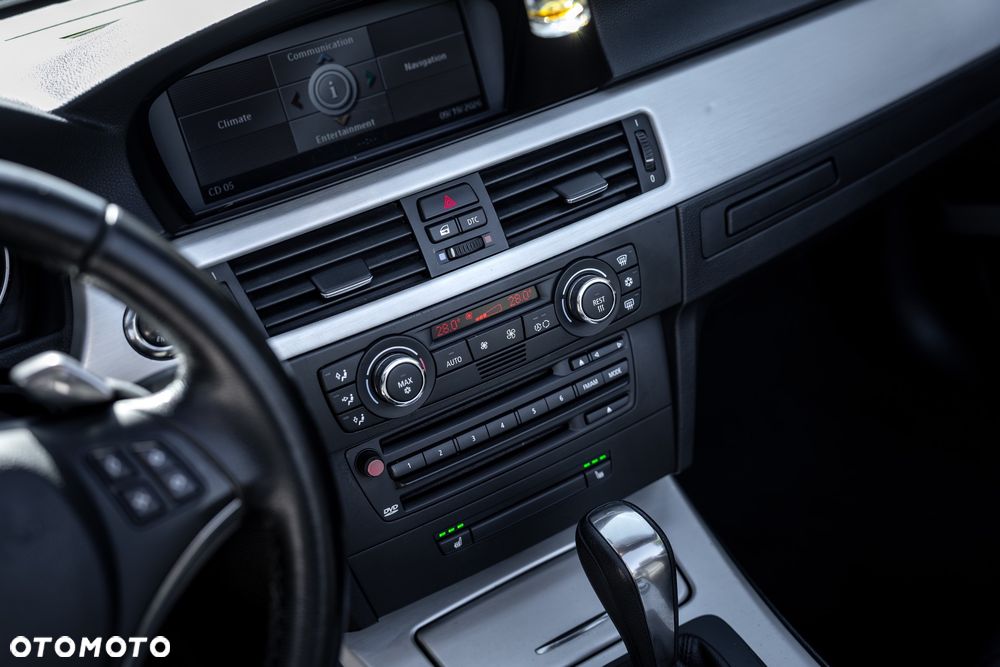 BMW Seria 3 335i - 18
