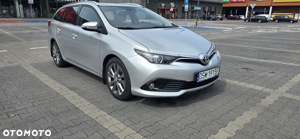 Toyota Auris - 2