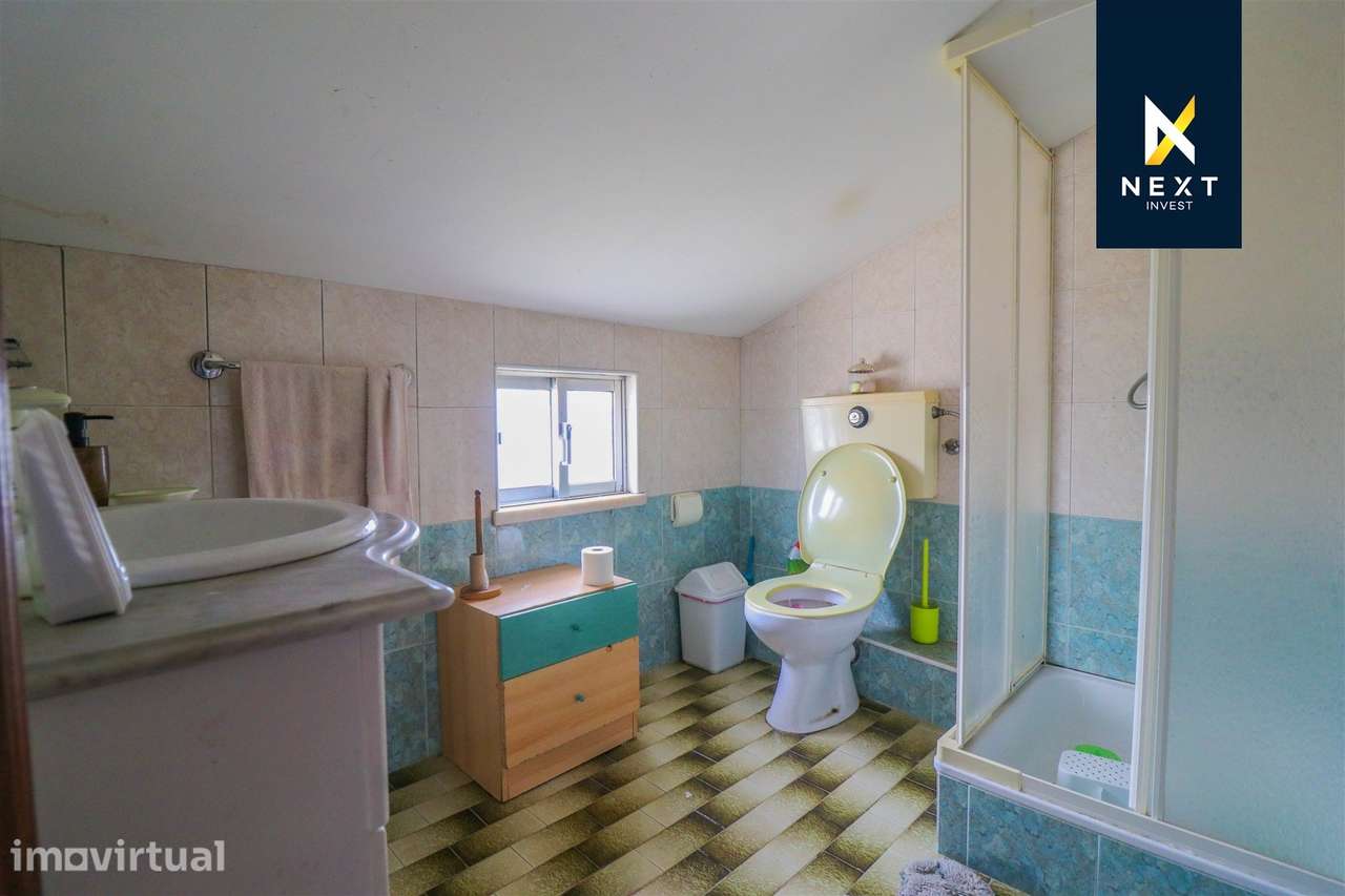 Moradia T6 com 1.785 m² de terreno às portas da cidade - Grande imagem: 5/26