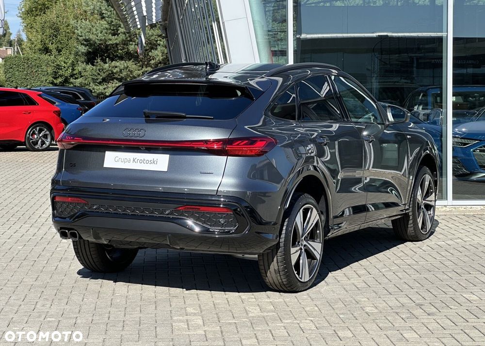 Audi Q5 Sportback - 6