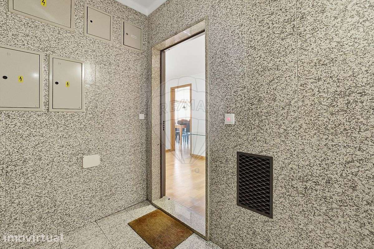 Apartamento T2 para arrendamento - Grande imagem: 2/23