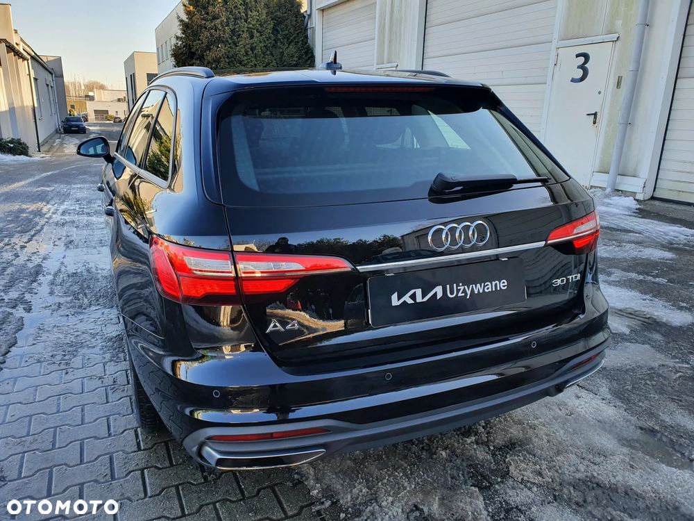 Audi A4 Avant 2.0 TDI S tronic - 21