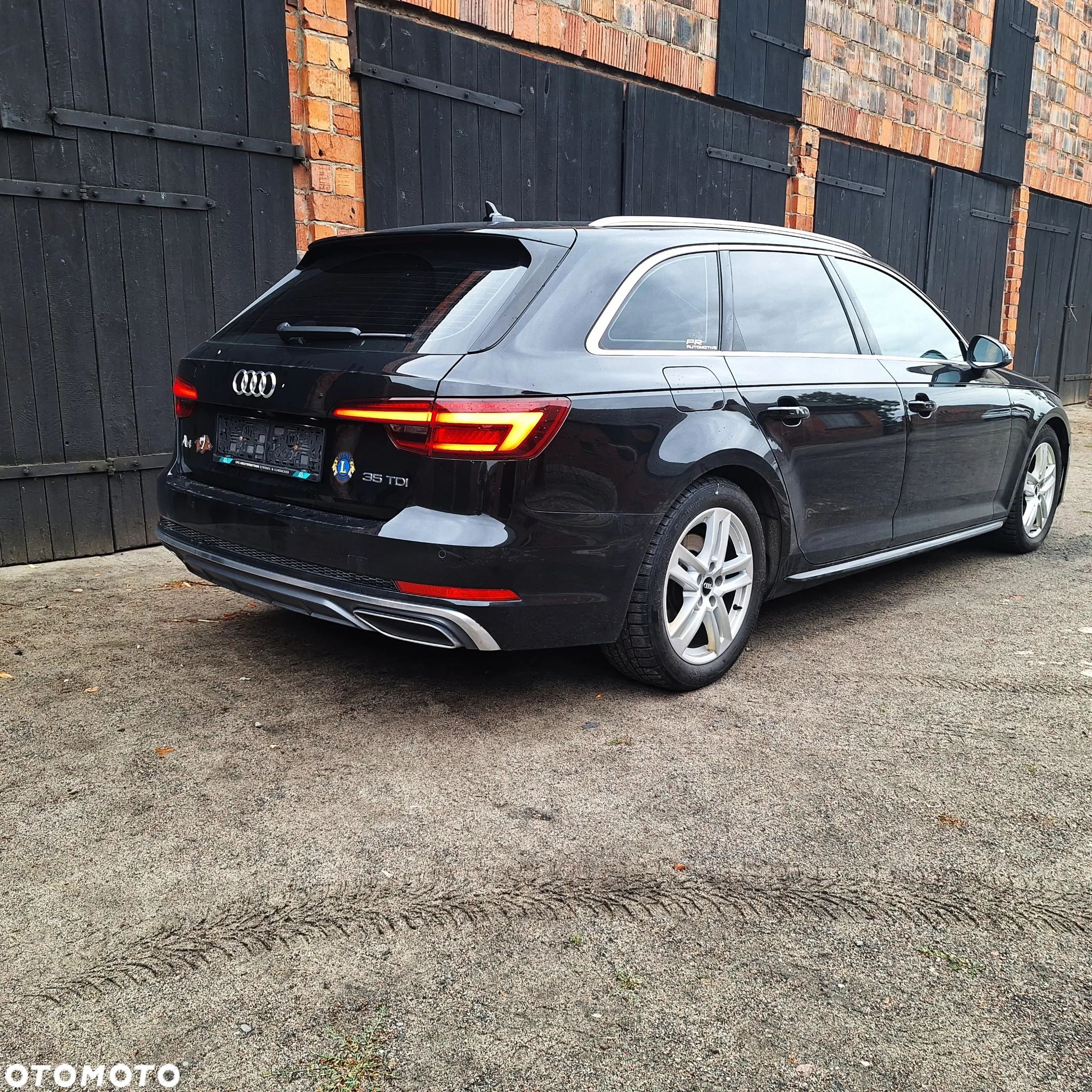 Audi A4 - 1