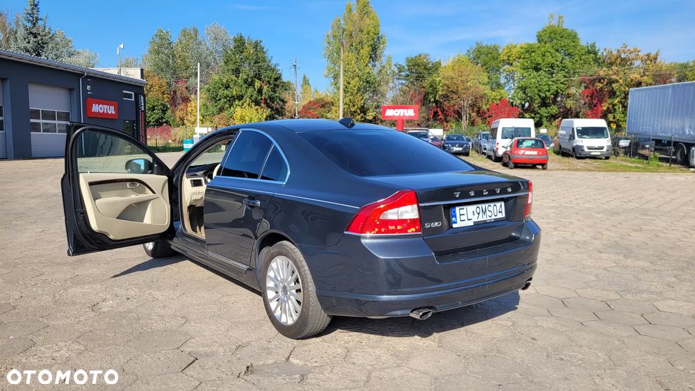 Volvo S80 2013 photo 2