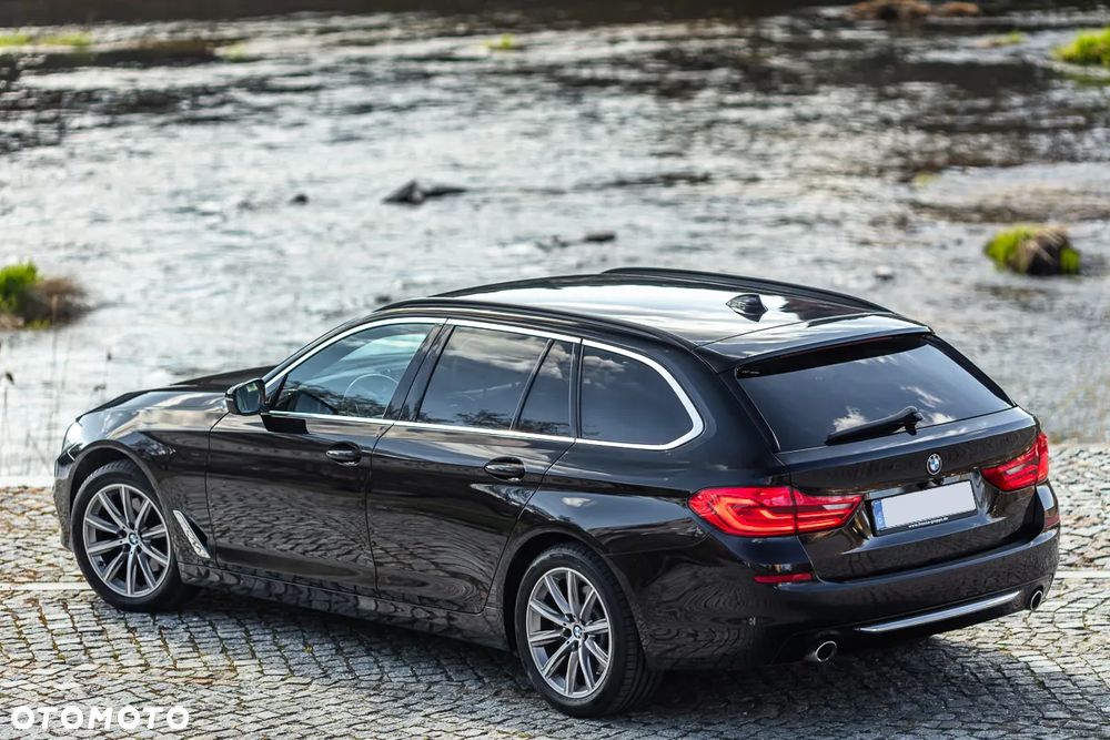 BMW Seria 5 520d xDrive Luxury Line sport - 16