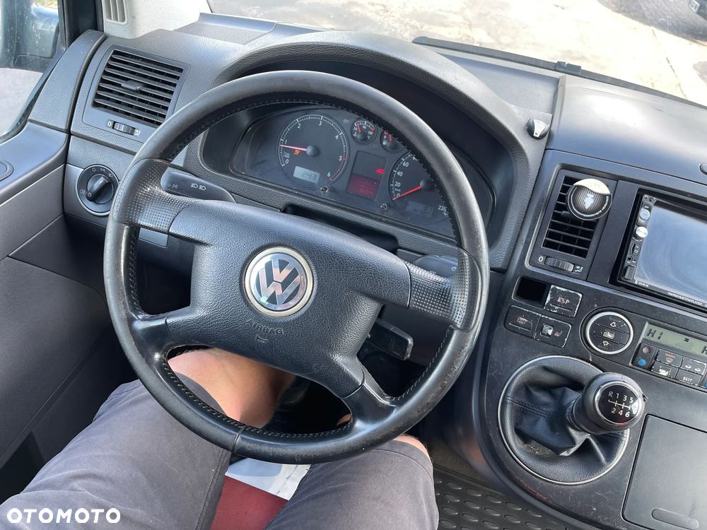 Volkswagen Multivan TDI L1 Highline - 12