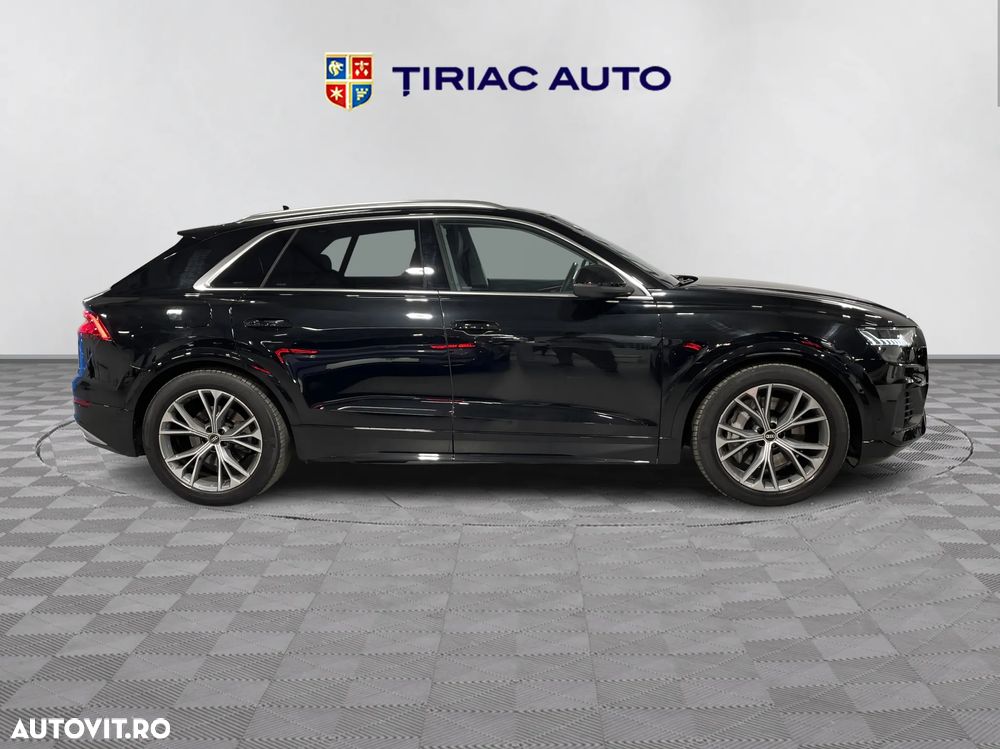 Audi Q8 - 6