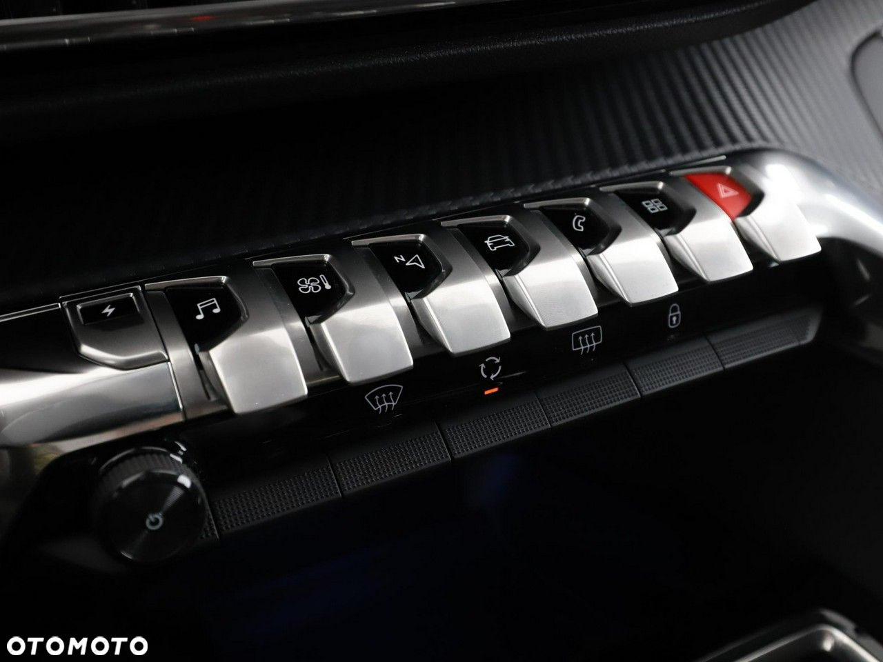 Peugeot 3008 Plug-In Hybrid 225 e-EAT8 Allure Pack - 29