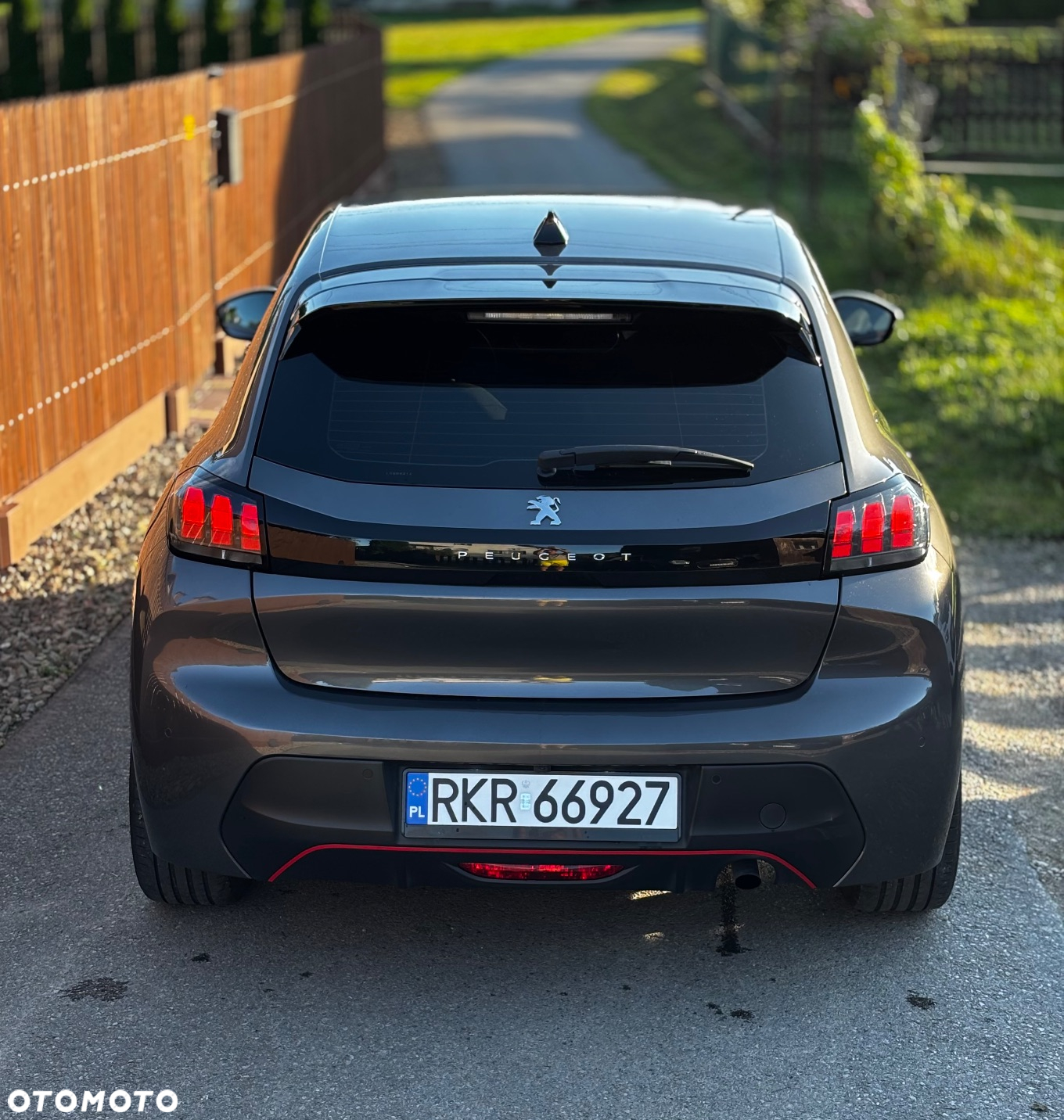 Peugeot 208 1.2 PureTech Allure Pack S&S - 5