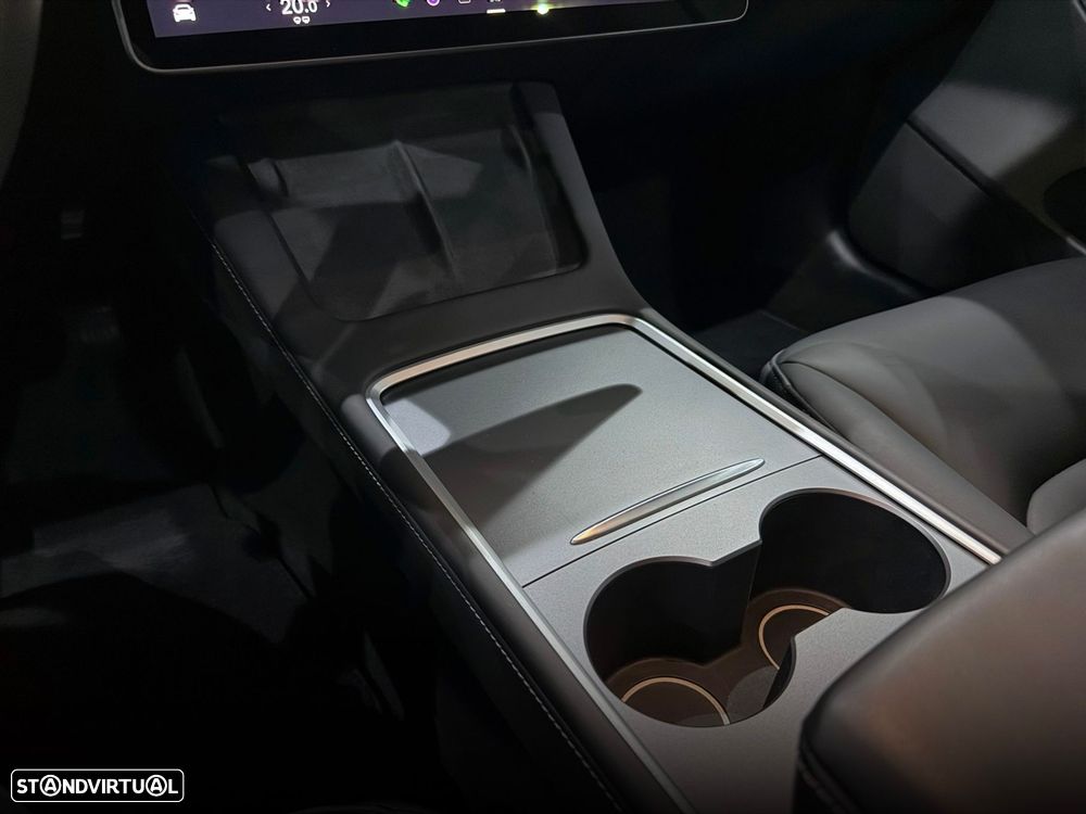 Tesla Model 3 Standard RWD - 29