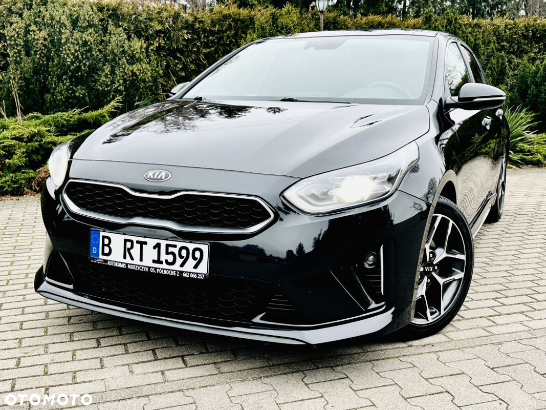 Kia Ceed - 12