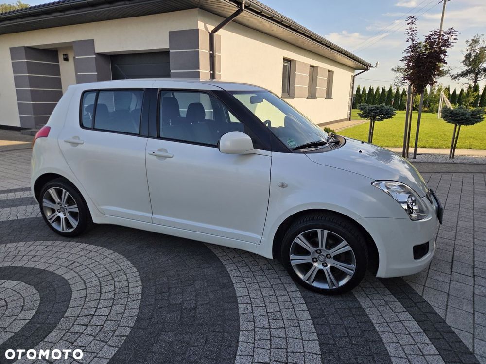Suzuki Swift - 3