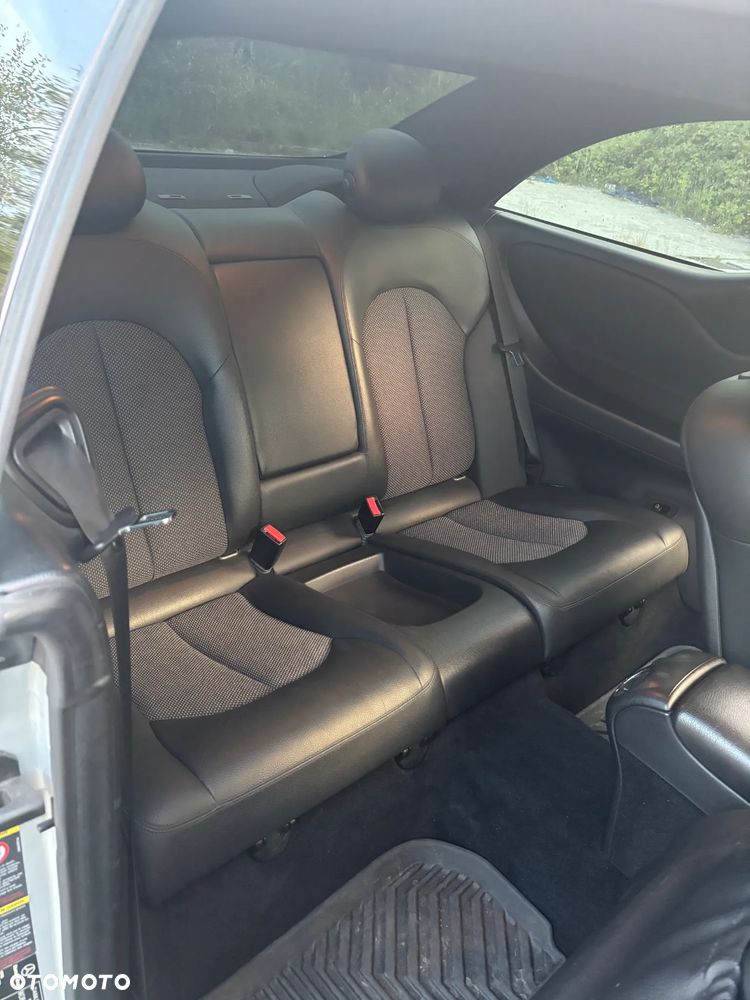 Mercedes-Benz CLK 220 CDI Avantgarde - 6