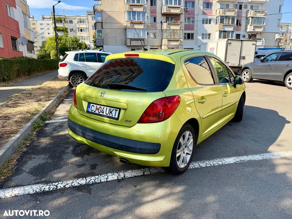 Peugeot 207 - 10