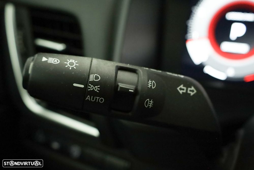 Nissan Qashqai 1.3 DIG-T N-Connecta Xtronic - 16