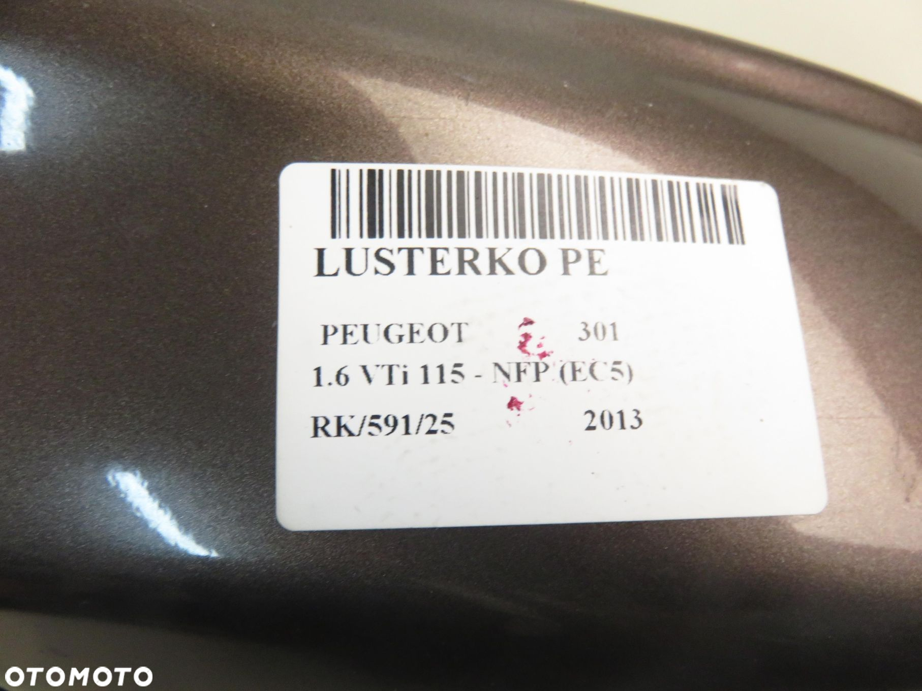 LUSTERKO PRAWE PEUGEOT 301 KCMC - 10