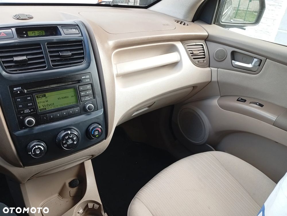 Kia Sportage 2.0 Tour - 29