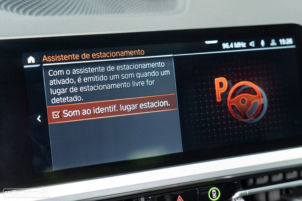 BMW 320 d Pack Desportivo M Auto - 39