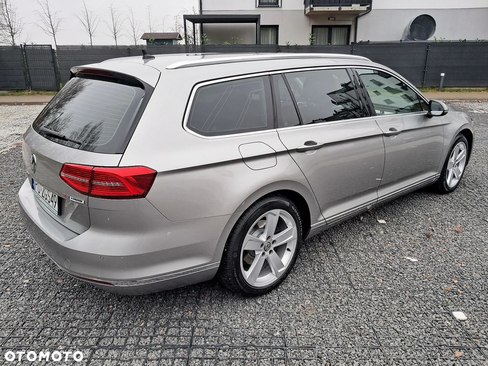 Volkswagen Passat 1.8 TSI BMT Highline - 30