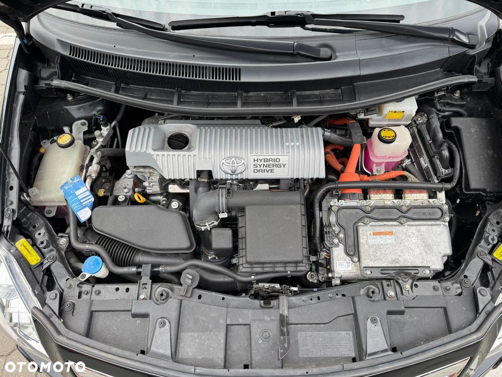 Toyota Auris 1.8 HSD Luna - 28