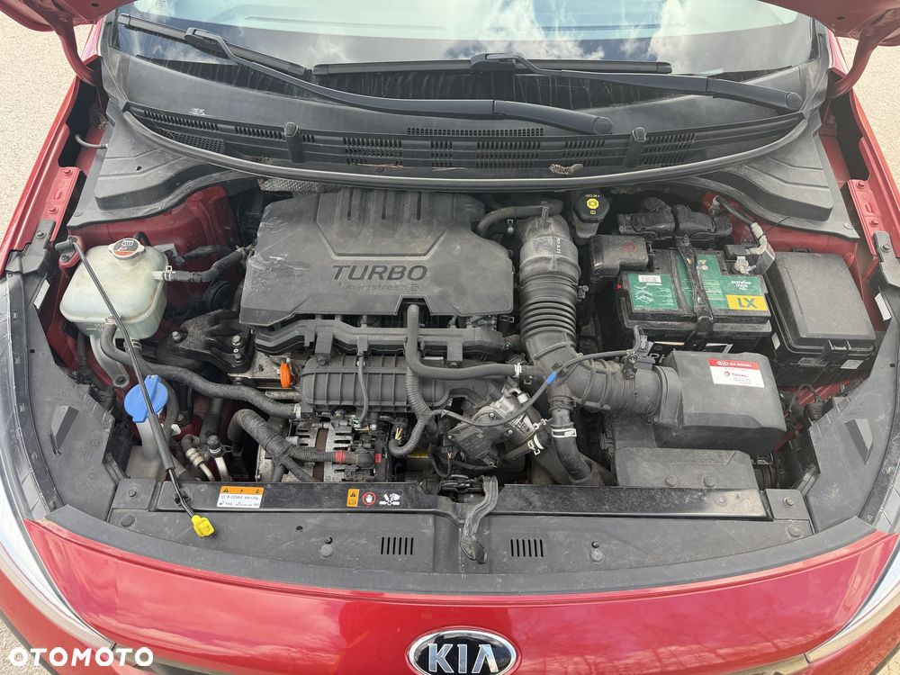 Kia Rio - 7