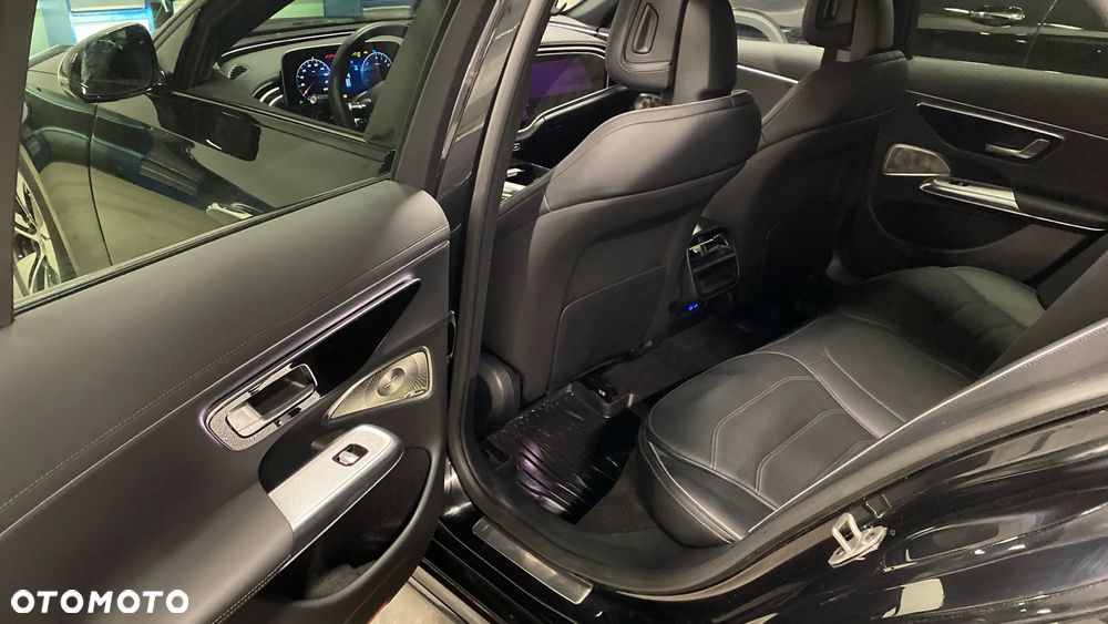 Mercedes-Benz Klasa E 300 de PHEV 4-Matic AMG 9G-Tronic - 10