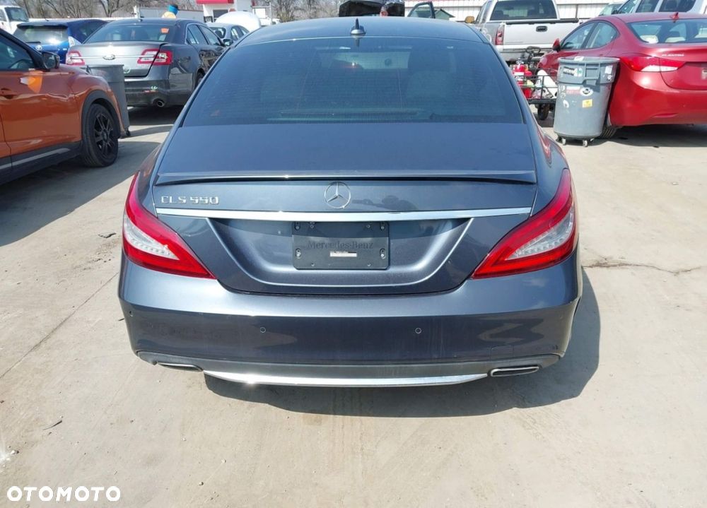 Mercedes-Benz CLS - 6