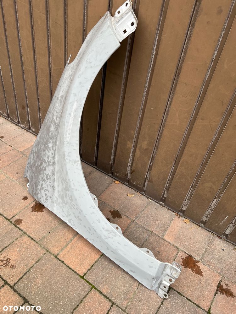 TOYOTA YARIS 4 IV 2020- BŁOTNIK PRAWY PRZÓD - 3