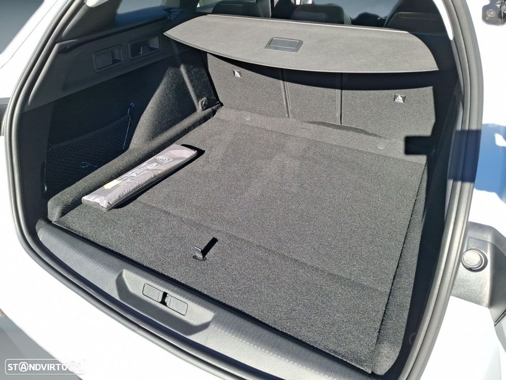 Peugeot 308 SW 1.2 Hybrid Allure e-DCS6 - 21