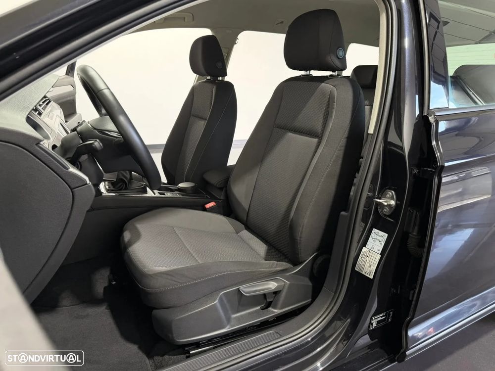 VW Passat Variant 1.6 TDI Confortline - 7