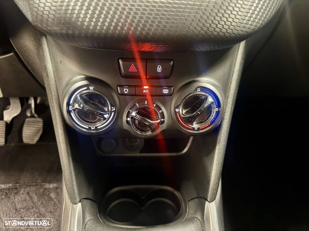 Peugeot 2008 1.2 PureTech Style - 15