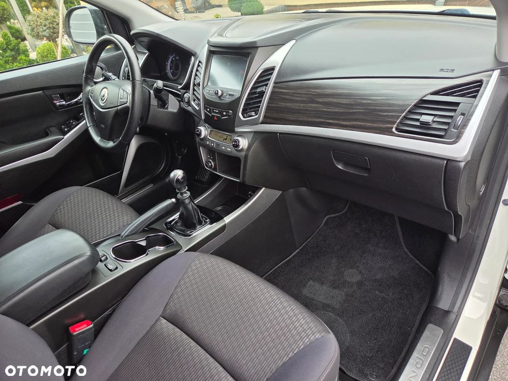 SsangYong/KGM Korando 2.2 e-XDi 220 2WD Sapphire - 15