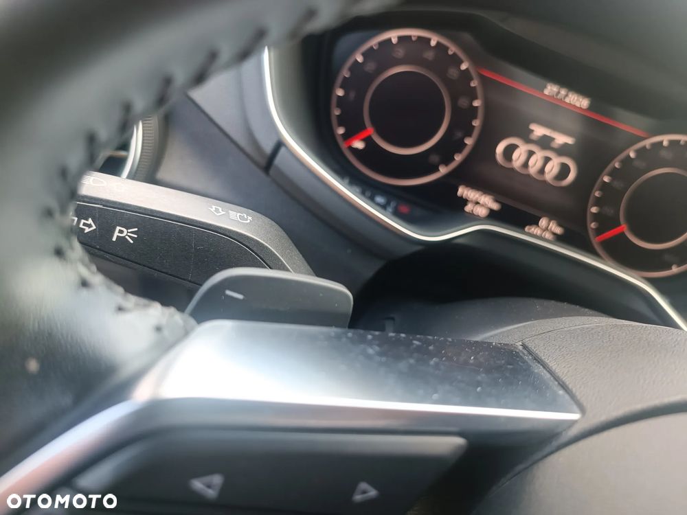 Audi TT Coupé - 16