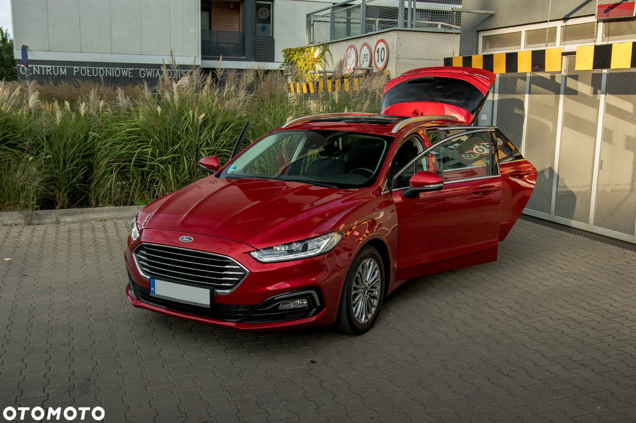 Ford Mondeo 2.0 TDCi Start-Stopp PowerShift-Aut Titanium - 2