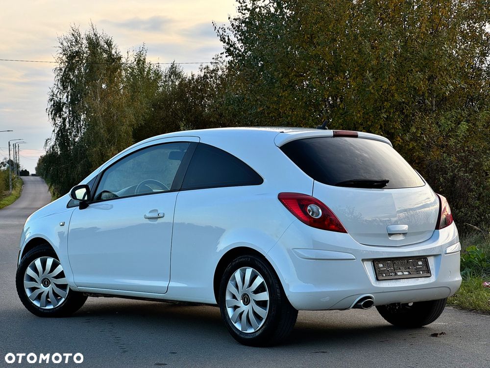 Opel Corsa 1.2 16V Color Edition - 3