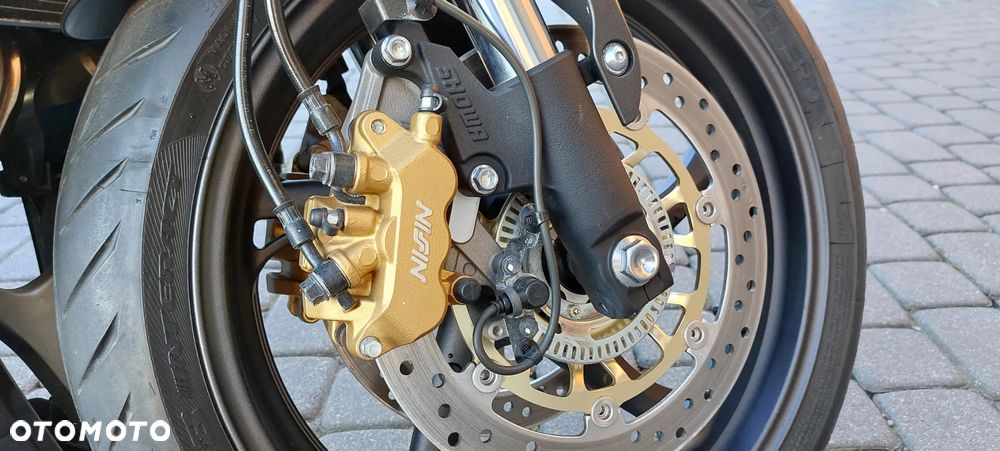 Honda CBR - 35