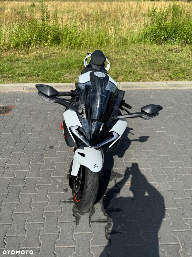 CFMoto 675SR - 5