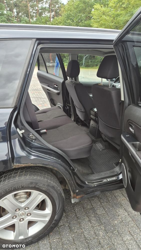 Suzuki Grand Vitara 2.4 De Luxe - 11