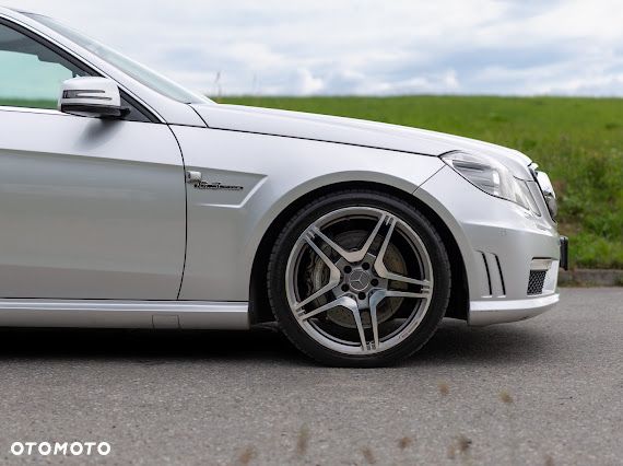 Mercedes-Benz Klasa E 63 AMG AMG Speedshift 7G-MCT - 11