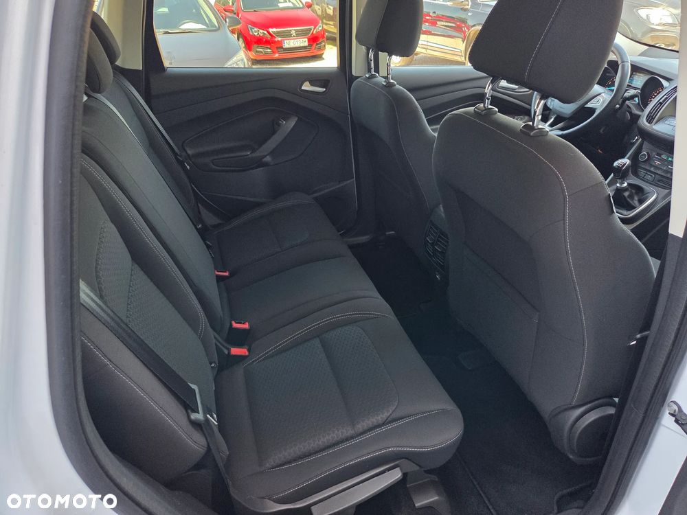 Ford Kuga 1.5 EcoBoost 2x4 Business Edition - 10