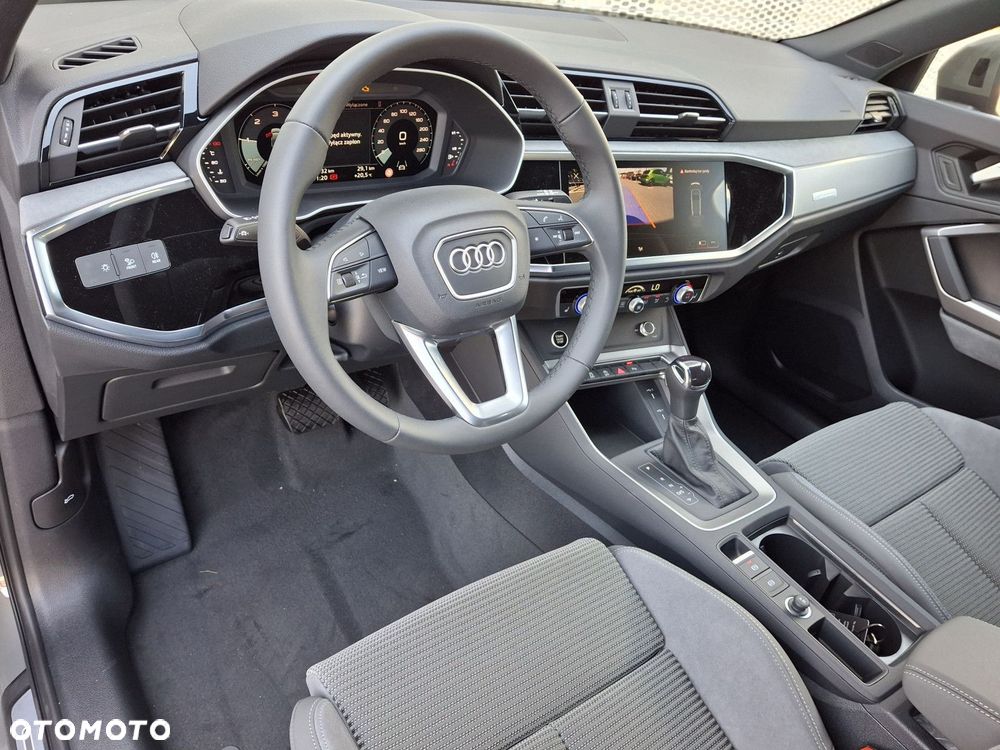 Audi Q3 Sportback - 9